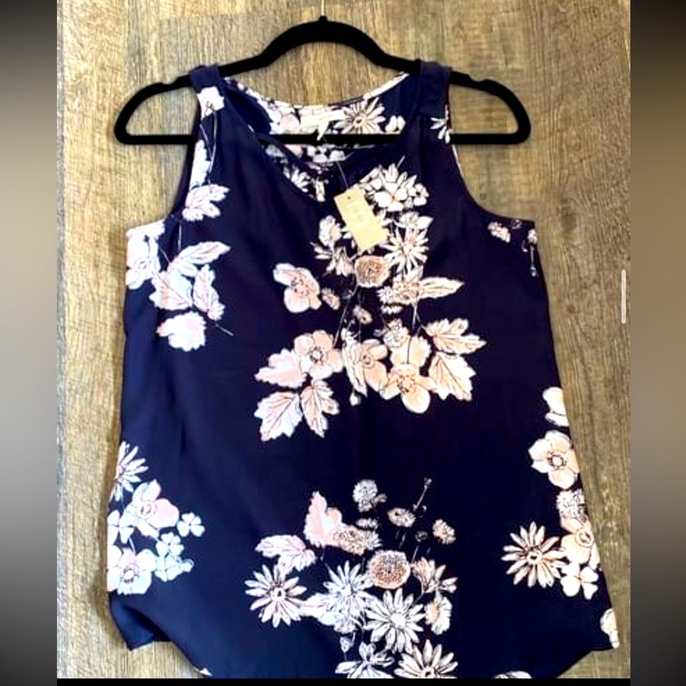 Cute blouse